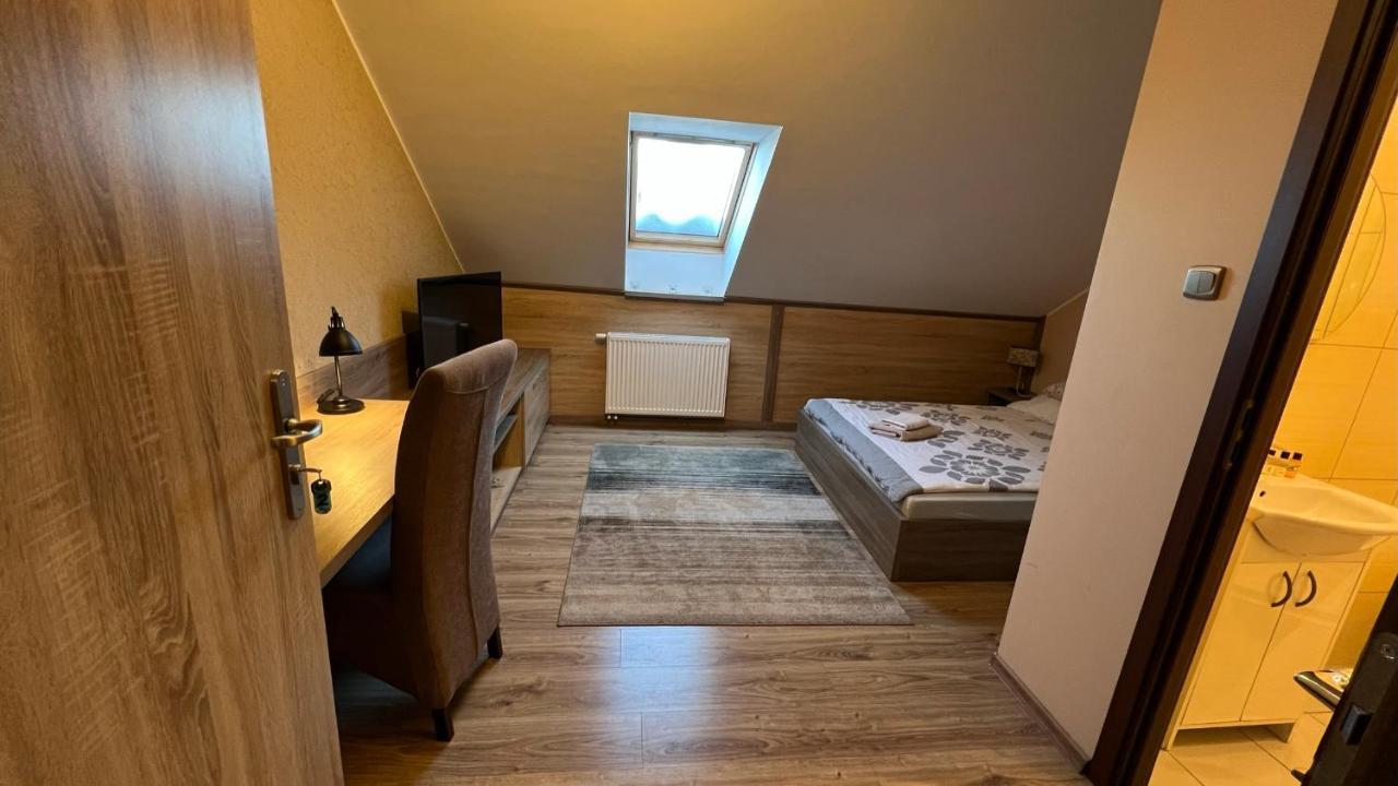 Fitnessfun Bed & Breakfast Krzyż Dış mekan fotoğraf